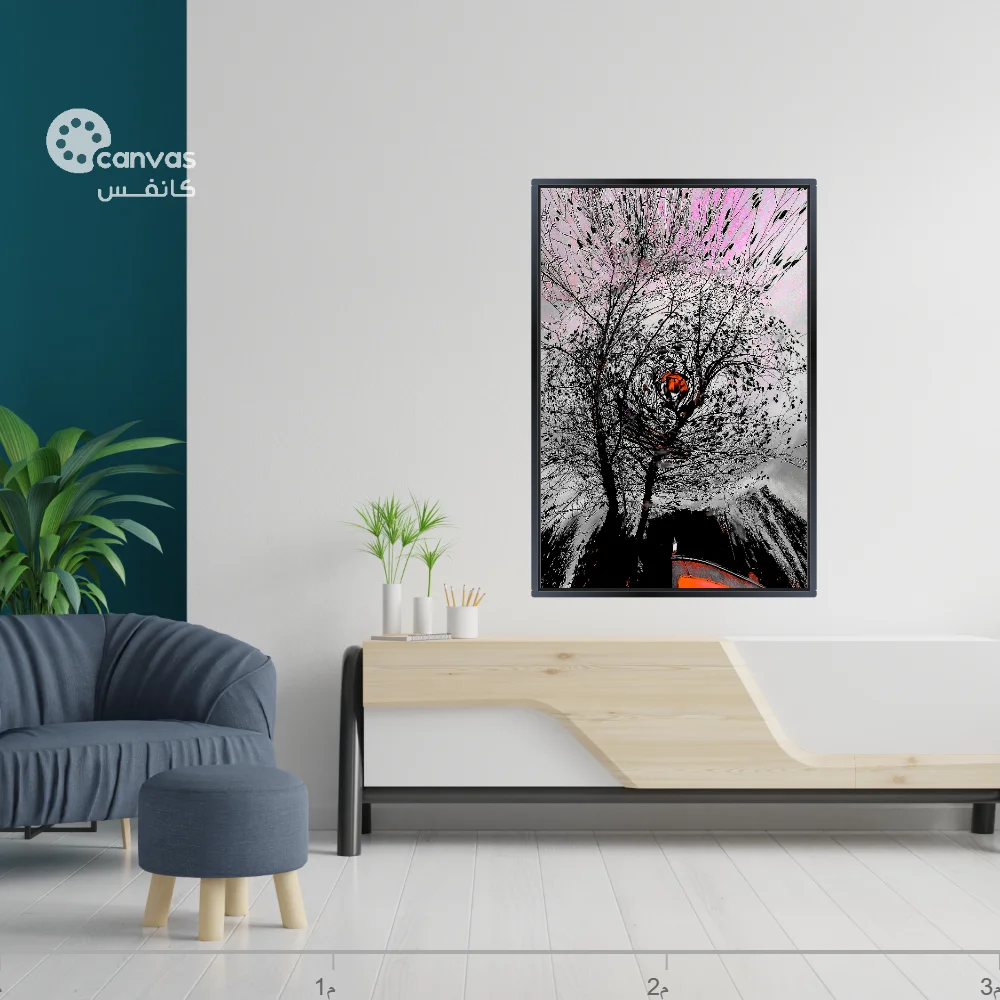 شجرة وحيدة تحت سماء وردية