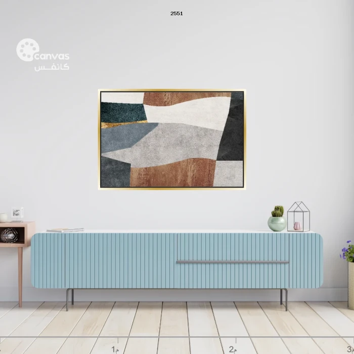 تركيب تجريدي بألوان دافئة وباردة